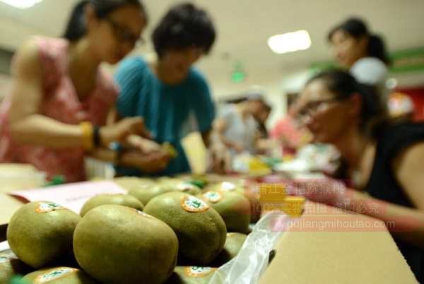 广西省资源县猕猴桃成为山区农民致富的“金蛋”